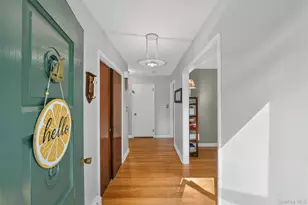 4 Denim Pl, White Plains, NY 10603 - Photo 6