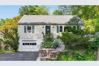 4 Denim Place, White Plains, NY 10603 - Photo 2