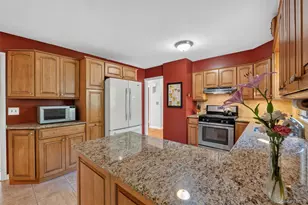 4 Denim Pl, White Plains, NY 10603 - Photo 20