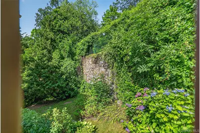 4 Denim Place, White Plains, NY 10603 - Photo 44
