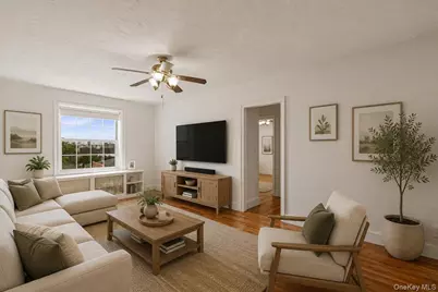 30-15 Hobart Street #4D, Woodside, NY 11377 - Photo 8