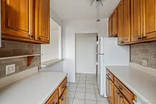 30-15 Hobart St, Woodside, NY 11377 - Photo 6