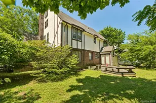 38 Cedarhurst Ave, Cedarhurst, NY 11516 - Photo 30