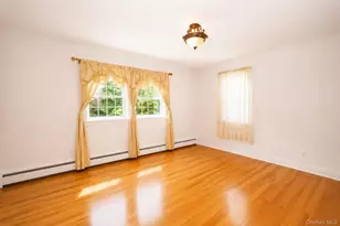 12 Princeton Dr, Dix Hills, NY 11746 - Photo 14
