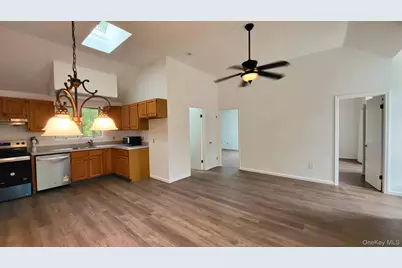 19 Friendship Lane, Red Hook, NY 12571 - Photo 14