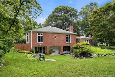 25 Forrest Drive, Lloyd Harbor, NY 11743 - Photo 2