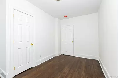 209 Smith Street, Freeport, NY 11520 - Photo 16