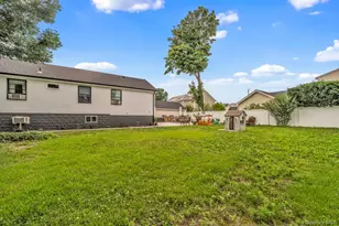93 Overton St, Deer Park, NY 11729 - Photo 10