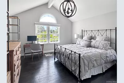5765 Bergen Avenue, Mattituck, NY 11952 - Photo 14