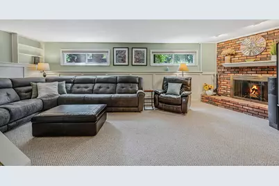 44 Winslow Lane, Smithtown, NY 11787 - Photo 26