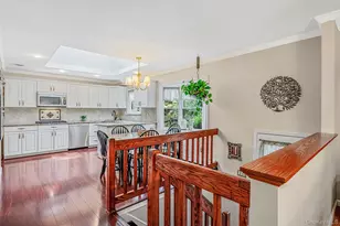 44 Winslow Ln, Smithtown, NY 11787 - Photo 12