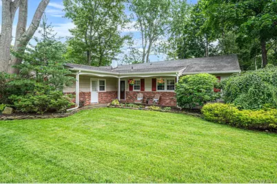 44 Winslow Lane, Smithtown, NY 11787 - Photo 1