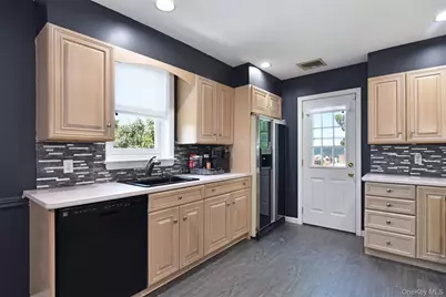 97 Van Cortlandt Pk Avenue, Yonkers, NY 10701 - Photo 6