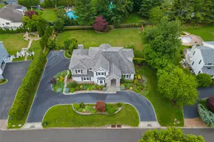 8 Parkview Dr, Jericho, NY 11753 - Photo 8