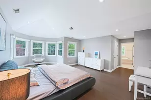 8 Parkview Dr, Jericho, NY 11753 - Photo 42
