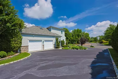 8 Parkview Drive, Jericho, NY 11753 - Photo 10