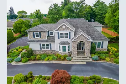8 Parkview Drive, Jericho, NY 11753 - Photo 4