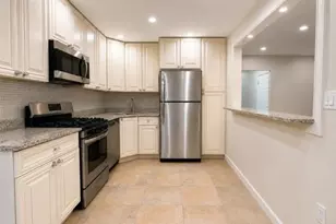 34-21 32nd St, Astoria, NY 11106 - Photo 2