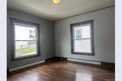4 Harding Street, Middletown, NY 10940 - Photo 2