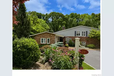 23 Highwood Road, East Norwich, NY 11732 - Photo 1