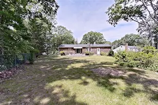 347 Miller Place Rd, Miller Place, NY 11764 - Photo 22