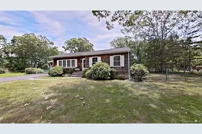 347 Miller Place Road, Miller Place, NY 11764 - Photo 2
