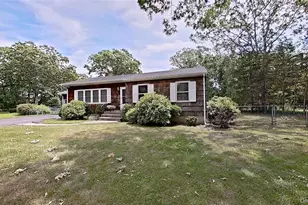 347 Miller Place Rd, Miller Place, NY 11764 - Photo 2