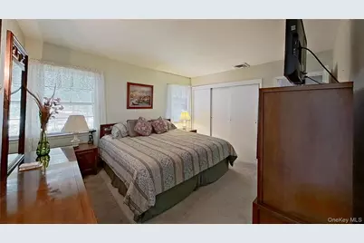 347 Miller Place Road, Miller Place, NY 11764 - Photo 14