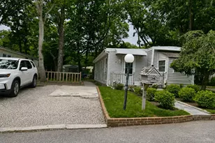 433 Mill Rd, Calverton, NY 11933 - Photo 2