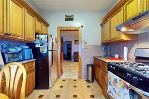 63-40 60th Pl, Ridgewood, NY 11385 - Photo 12