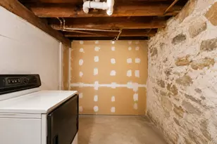63-40 60th Pl, Ridgewood, NY 11385 - Photo 34