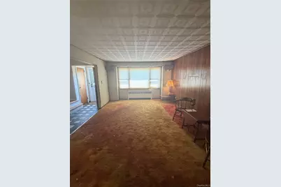 1162 Whitehall Lane, Wantagh, NY 11793 - Photo 8