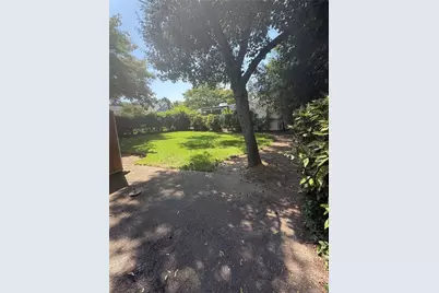 1162 Whitehall Lane, Wantagh, NY 11793 - Photo 14