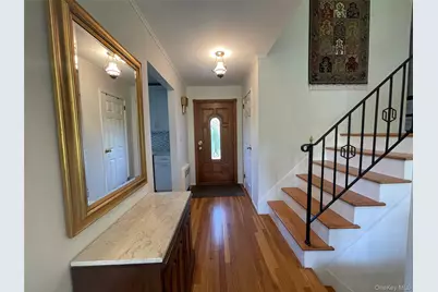 6 Preston Court, Glen Cove, NY 11542 - Photo 4