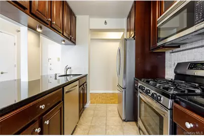 4-74 48th Avenue #15C, Long Island City, NY 11109 - Photo 4