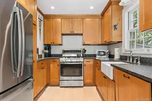 570 Hippodrome Dr, Southold, NY 11971 - Photo 8