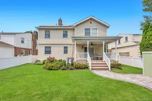 16 Ashland Ave, New Hyde Park, NY 11040 - Photo 10