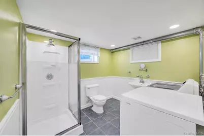 16 Ashland Avenue, New Hyde Park, NY 11040 - Photo 42