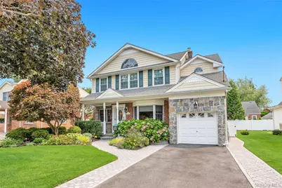 16 Ashland Avenue, New Hyde Park, NY 11040 - Photo 2
