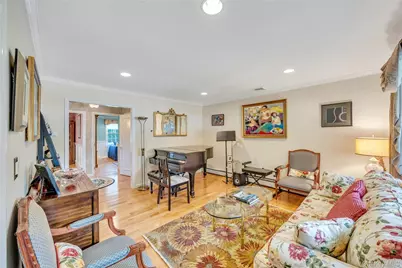 16 Ashland Avenue, New Hyde Park, NY 11040 - Photo 14