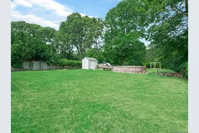 269 Carleton Drive E, Shirley, NY 11967 - Photo 18