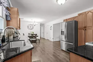 269 Carleton Dr E, Shirley, NY 11967 - Photo 6