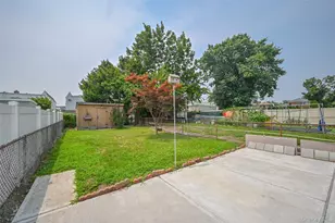 15-48 150th Pl, Whitestone, NY 11357 - Photo 18