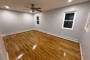 186 E Pennywood Ave, Roosevelt, NY 11575 - Photo 4