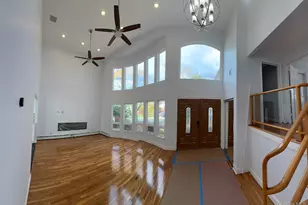 186 E Pennywood Ave, Roosevelt, NY 11575 - Photo 14