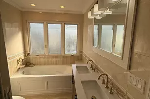 186 E Pennywood Ave, Roosevelt, NY 11575 - Photo 18