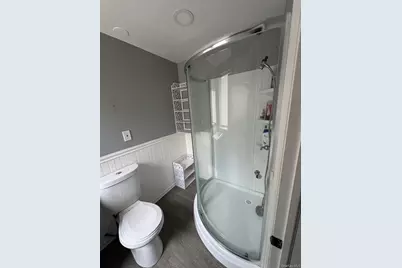 186 E Pennywood Avenue, Roosevelt, NY 11575 - Photo 22