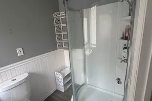 186 E Pennywood Ave, Roosevelt, NY 11575 - Photo 22