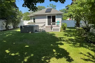 62 Willett Ave, Sayville, NY 11782 - Photo 2