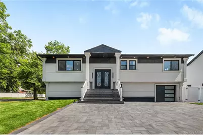 274 Central Park Road, Plainview, NY 11803 - Photo 2